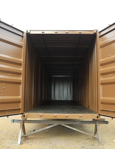 40' - Container inner view